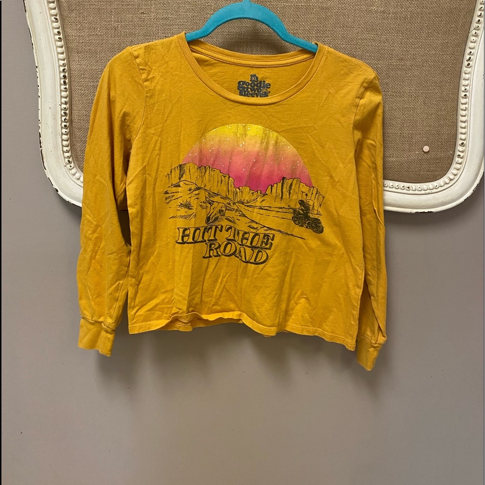 Hippie/ vintage like/ cropped top